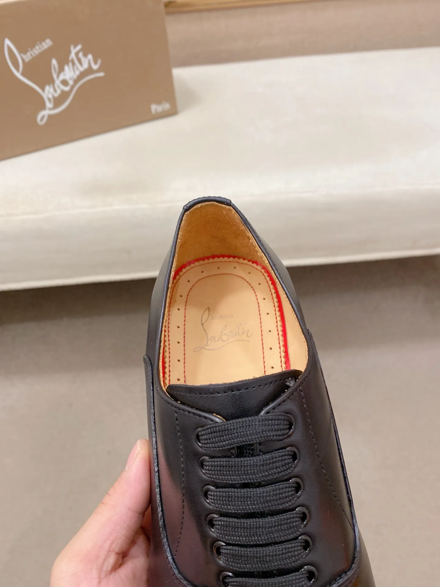 Men's shoes💰:620💰 CL Red bottom series top purchasing agent🔍🔍🇮🇹Italian imported cowhide surface, all imported sheepskin lining💪💪, completely 1⃣️ to 1⃣️reproduction🇮🇹💪💪, ⚠shoes Bottom: The original factory provides the original bottom, the exclusive movable molded bottom is super comfortable, ⚠Original factory follow-up goods, 🔍🔍high quality, you can enter and leave the counter at will, welcome to compare⚠ Code number: 39-44 (38 can be customized, 45 is non-refundable)